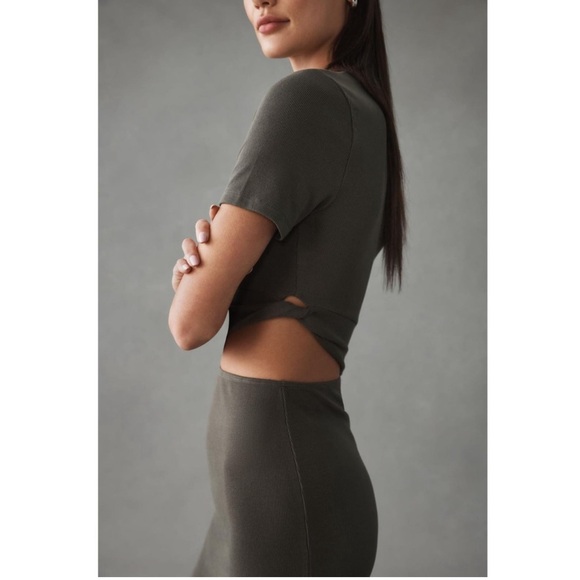 ANTHROPOLOGIE BORDEAUX SHORT-SLEEVE CUTOUT MINI DRESS - Picture 3 of 4